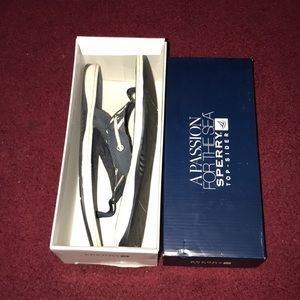 Sperry Women’s Seafish Flip Flop size 9